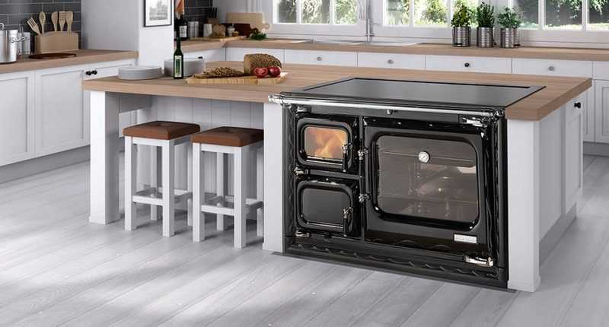 Cocina de leña HERGÓM Deva 100 Isla, una opción que casi no necesita obra.
