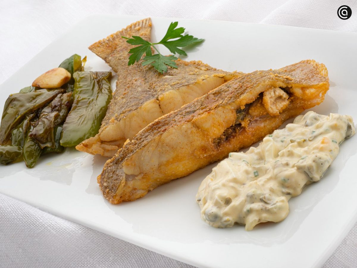 Gallo frito con salsa tártara y pimientos verdes, recerta de pescado fácil de Karlos Arguiñano