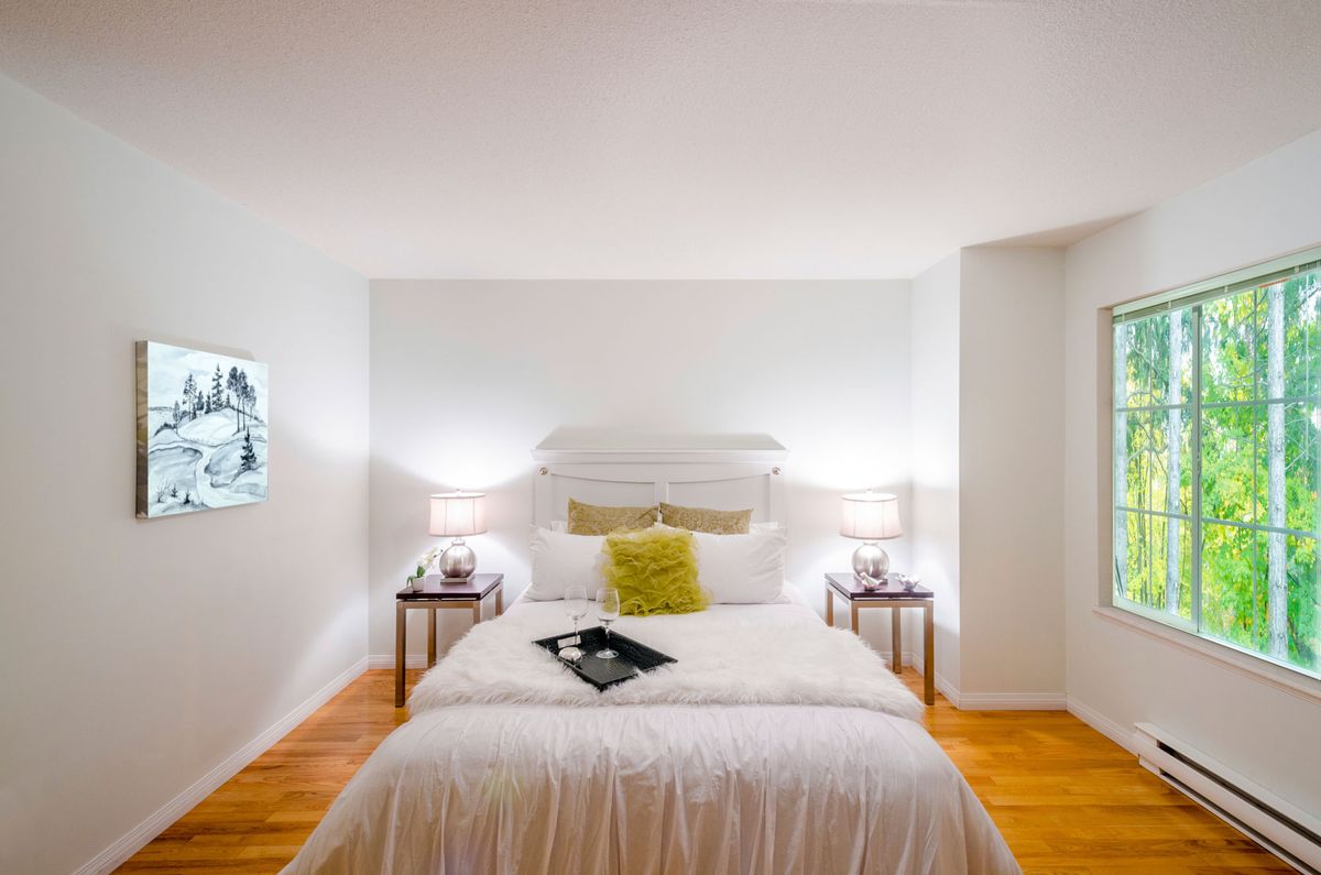 Dormitorio elegante de color blanco 1