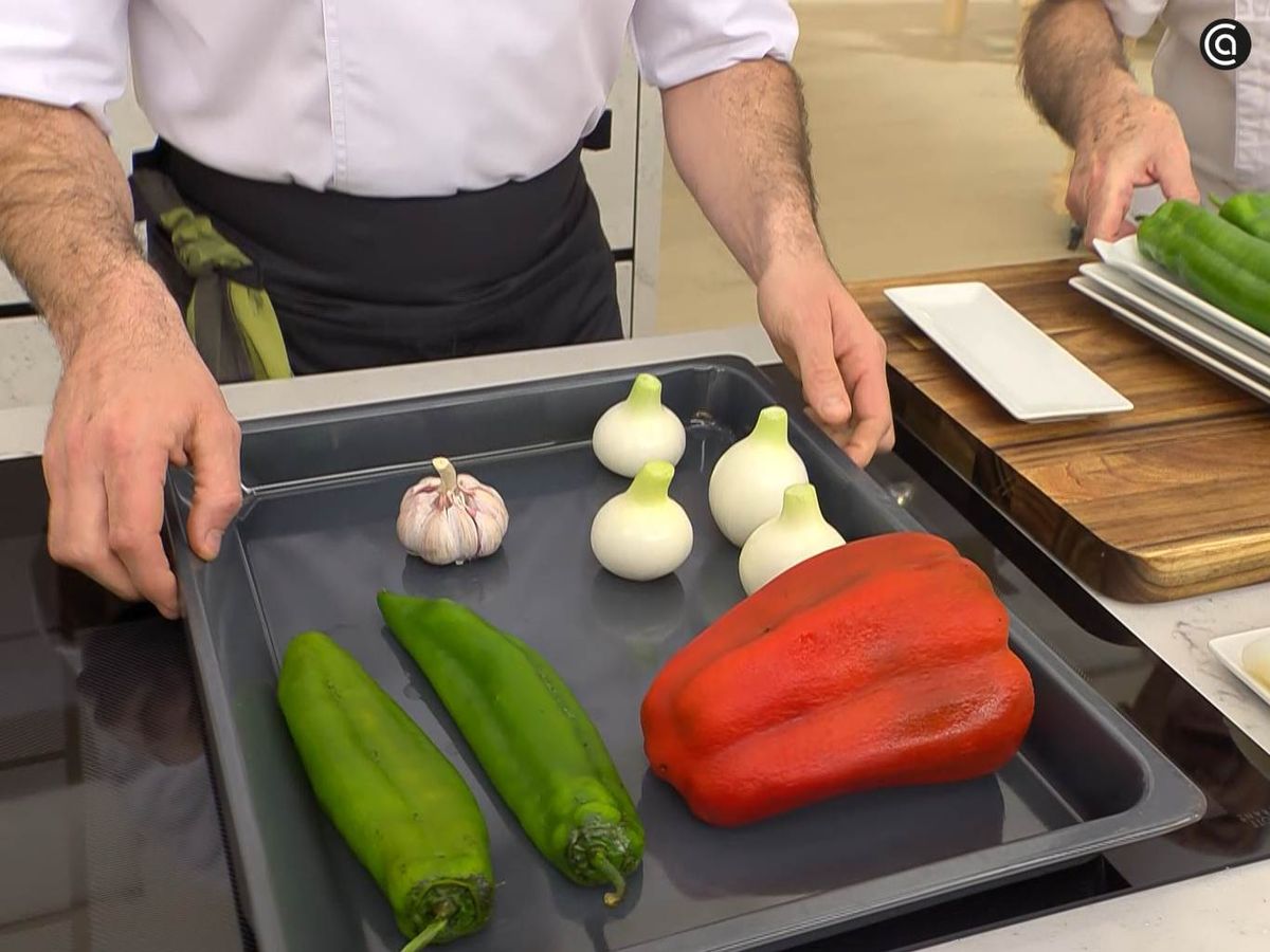 Asa las hortalizas en el horno