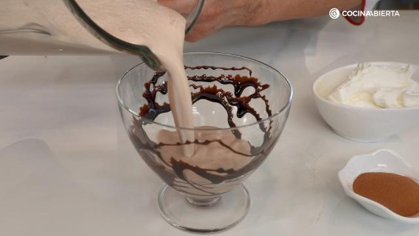 Marcilla cafes refrescantes frappuccino paso 2