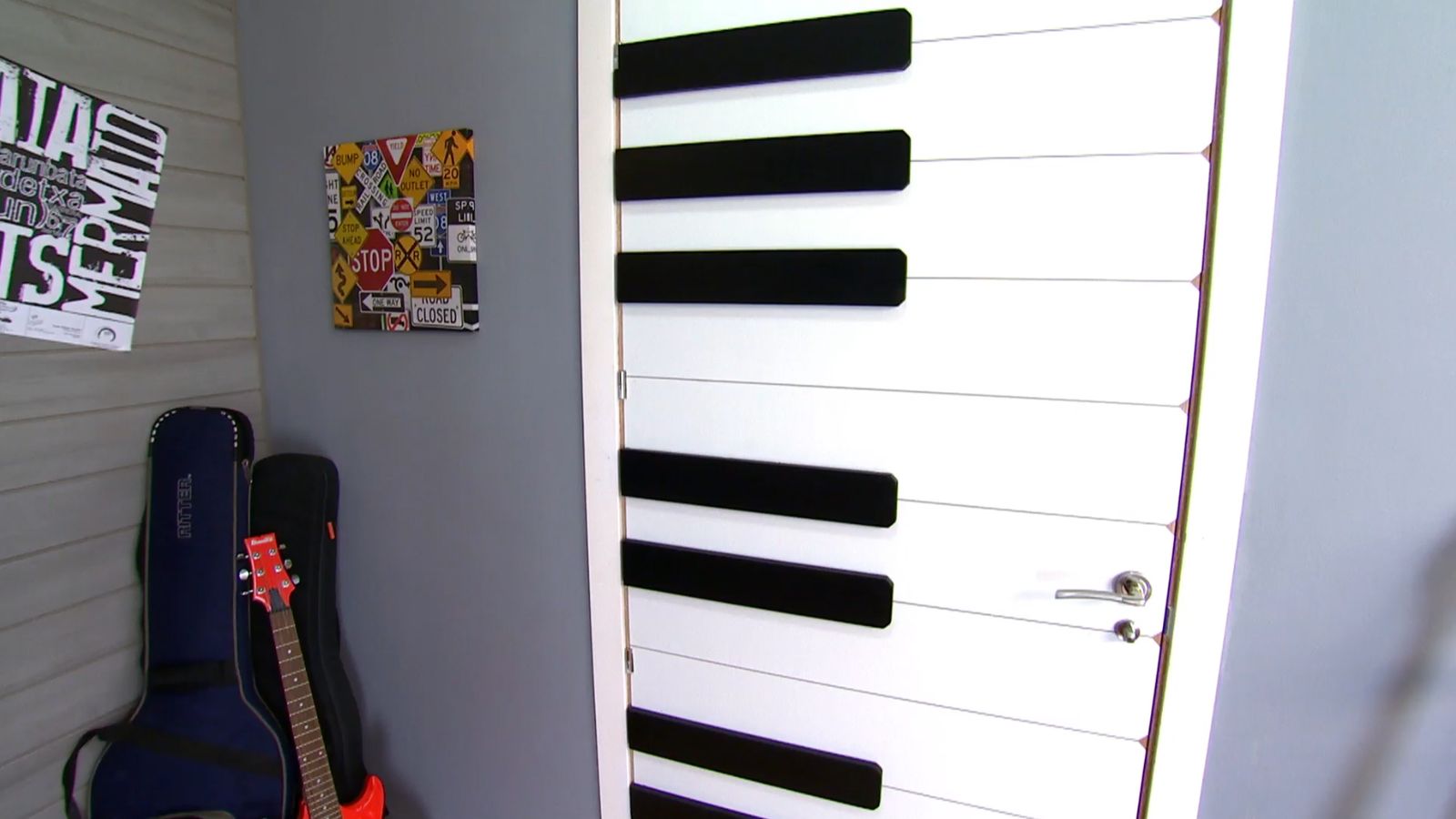 Personalizar puerta con teclado de piano paso 10 Personalizar puerta con teclado de piano paso 10