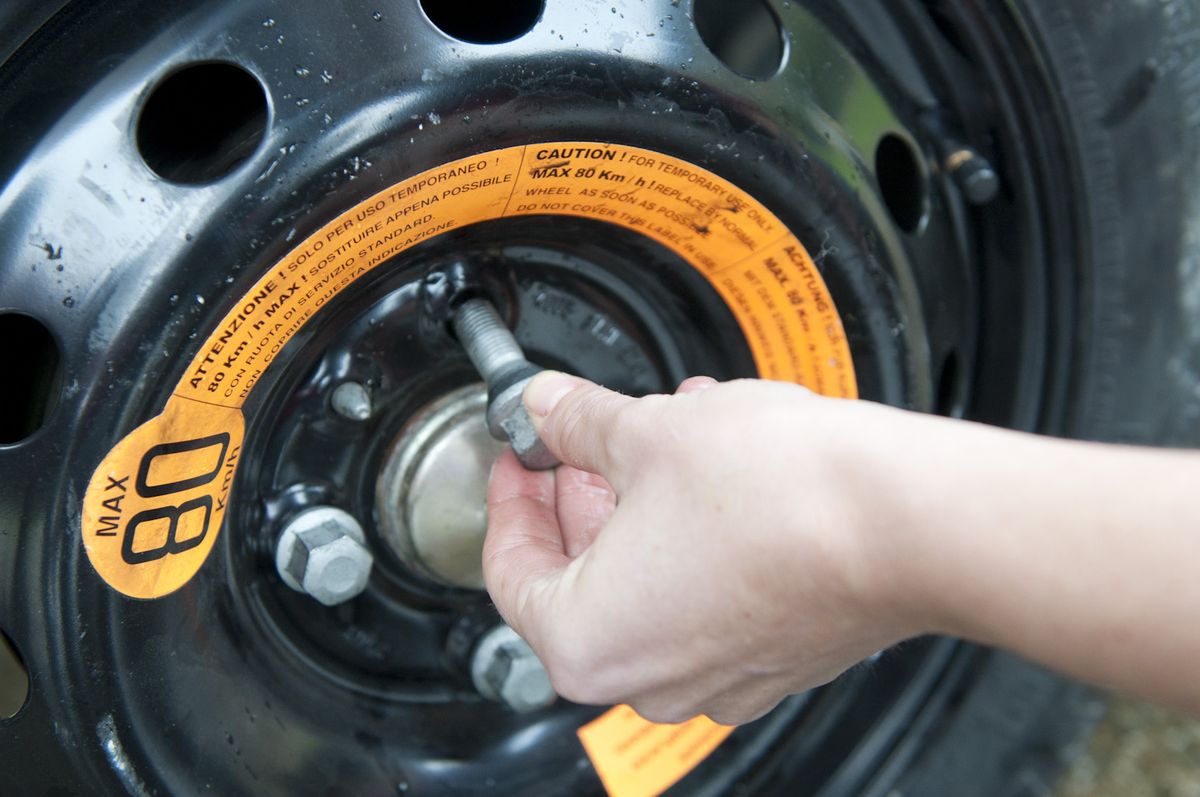 Bricomania 680 Llave de ruedas telescopica p7