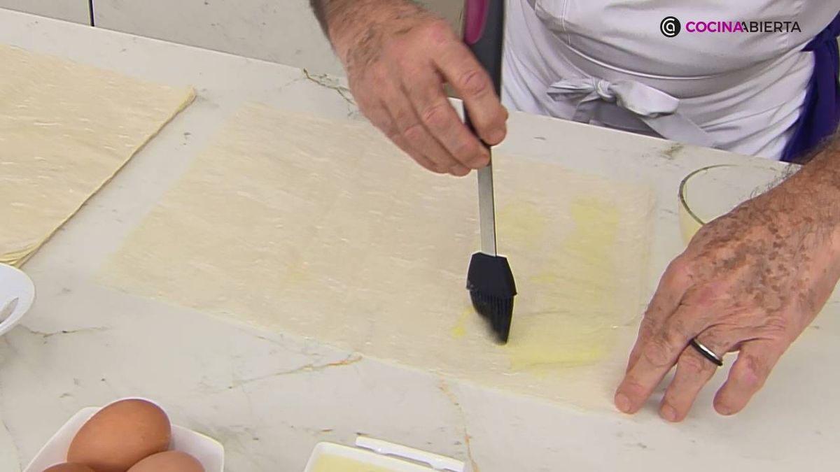 KARL7056 Pastelitos pasta filo pasas paso 1