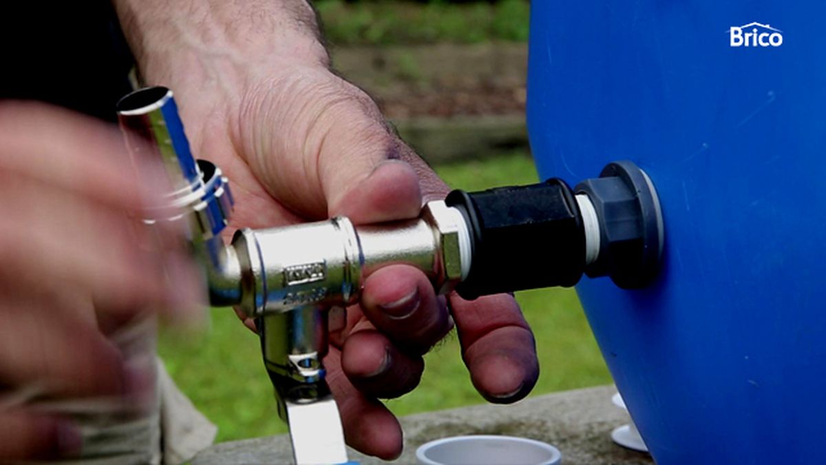 Bricomania 837 como poner grifo a un bidon paso 7