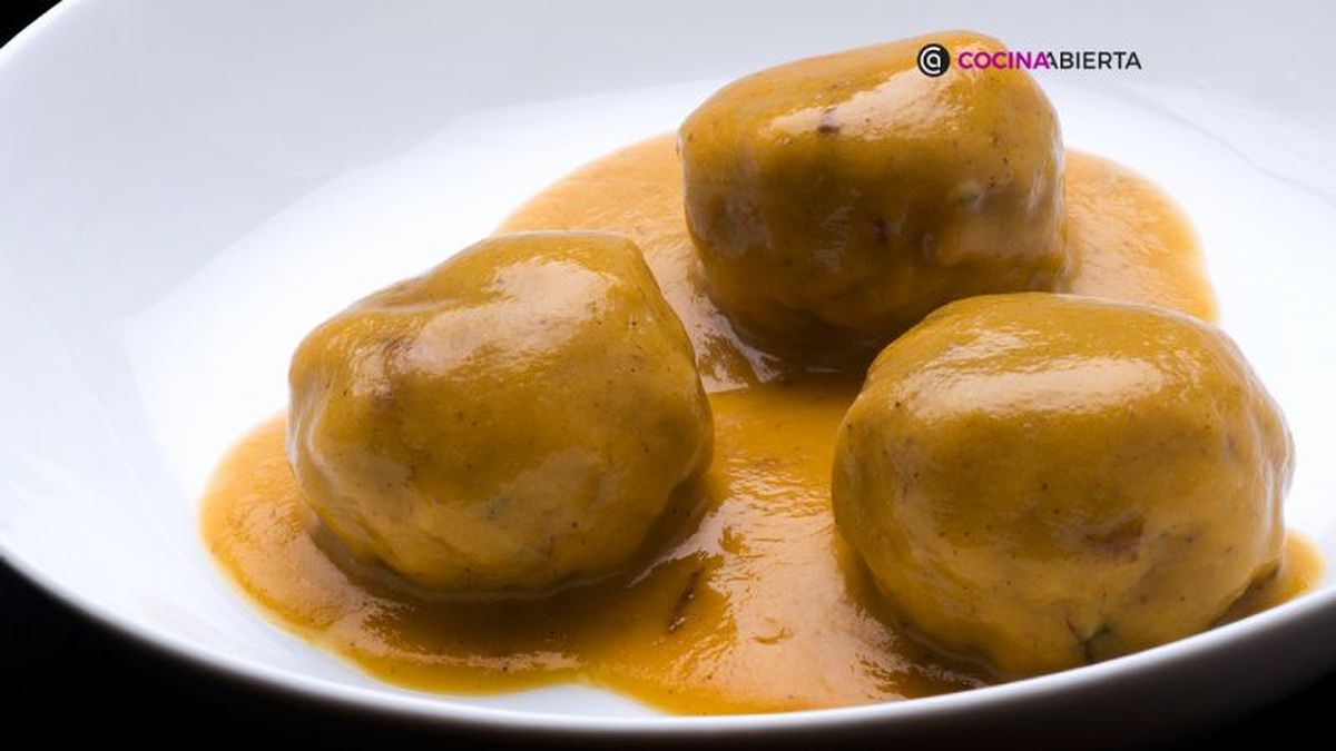 Albóndigas en salsa de zanahoria