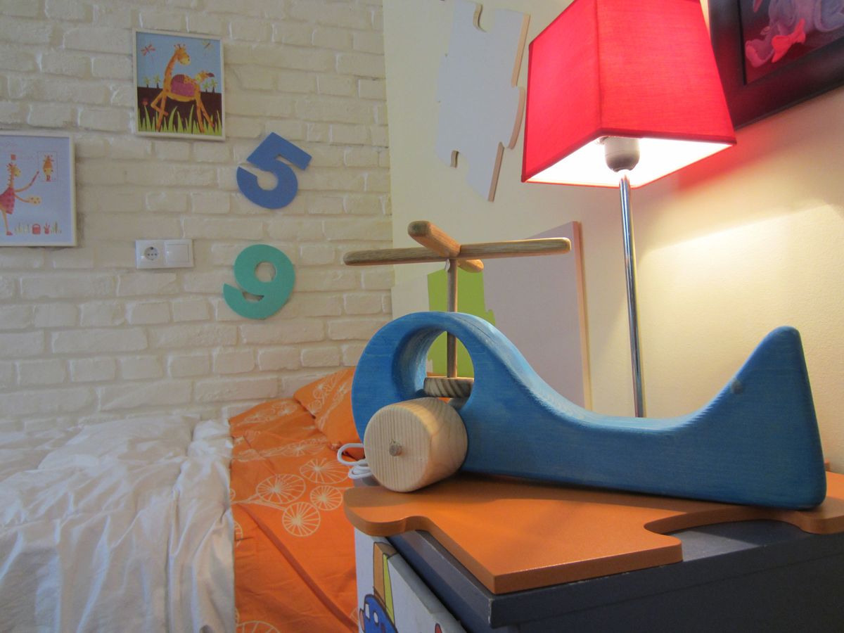 Helicóptero infantil de madera