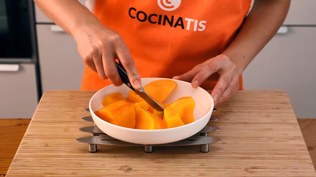 Técnica cómo asar calabaza en el microondas  paso 2