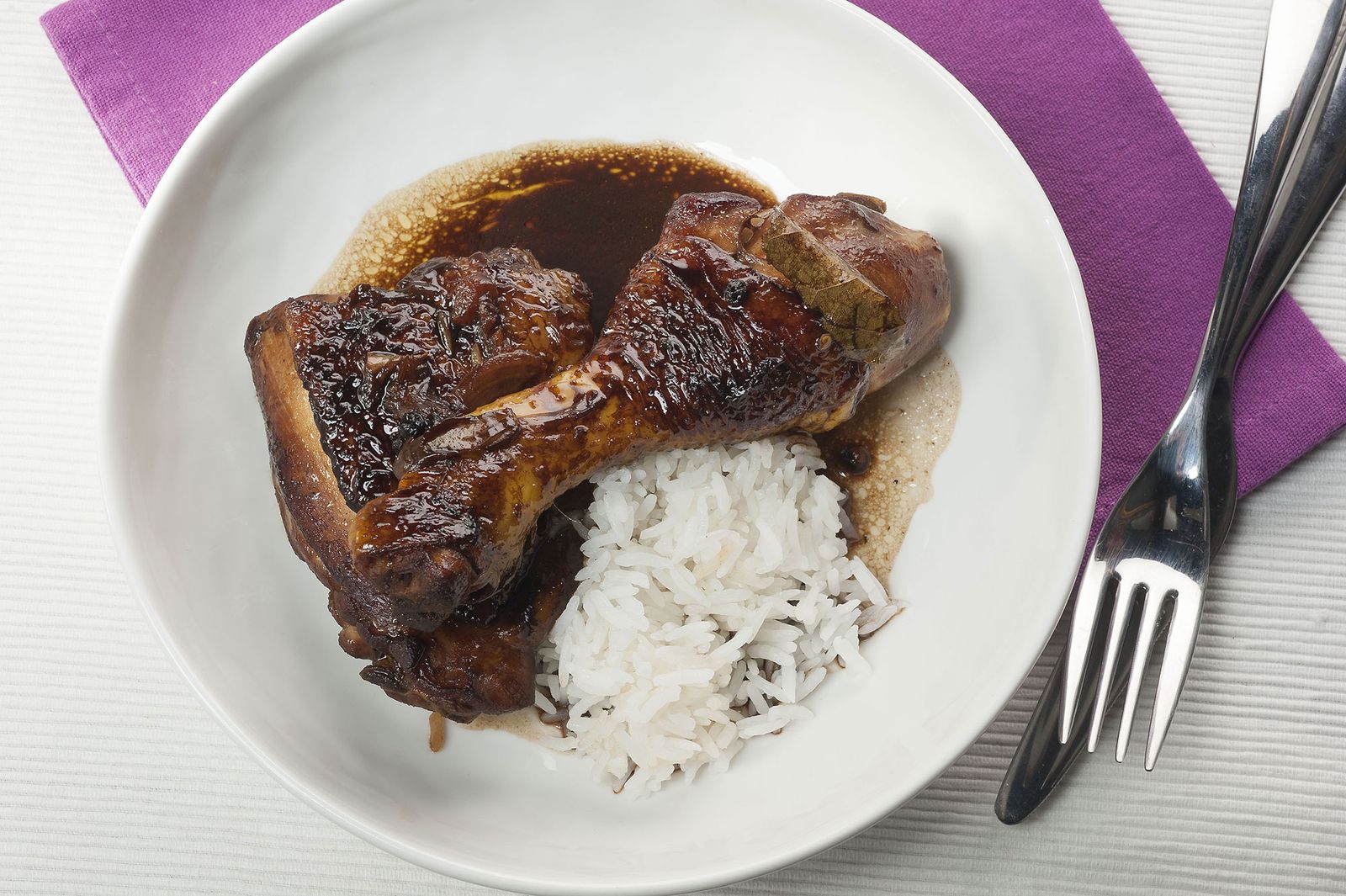 CABI0006 Kevin Adobo de pollo estilo filipino xl CABI0006 Kevin Adobo de pollo estilo filipino xl