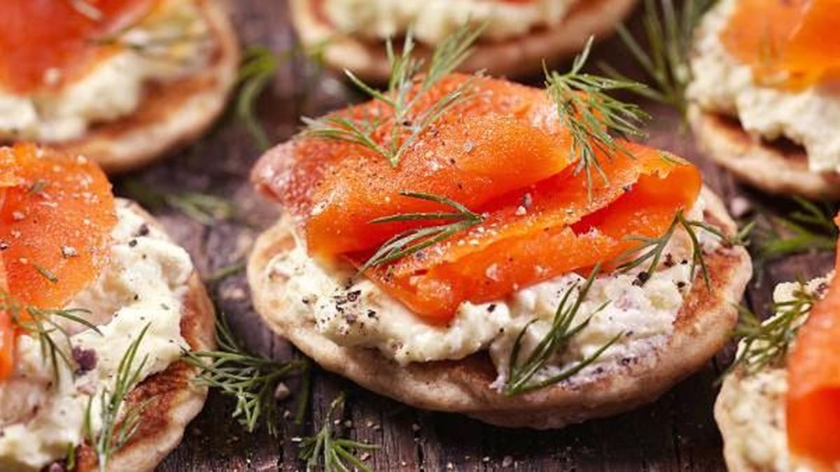 Receta canapé salmón queso cabra