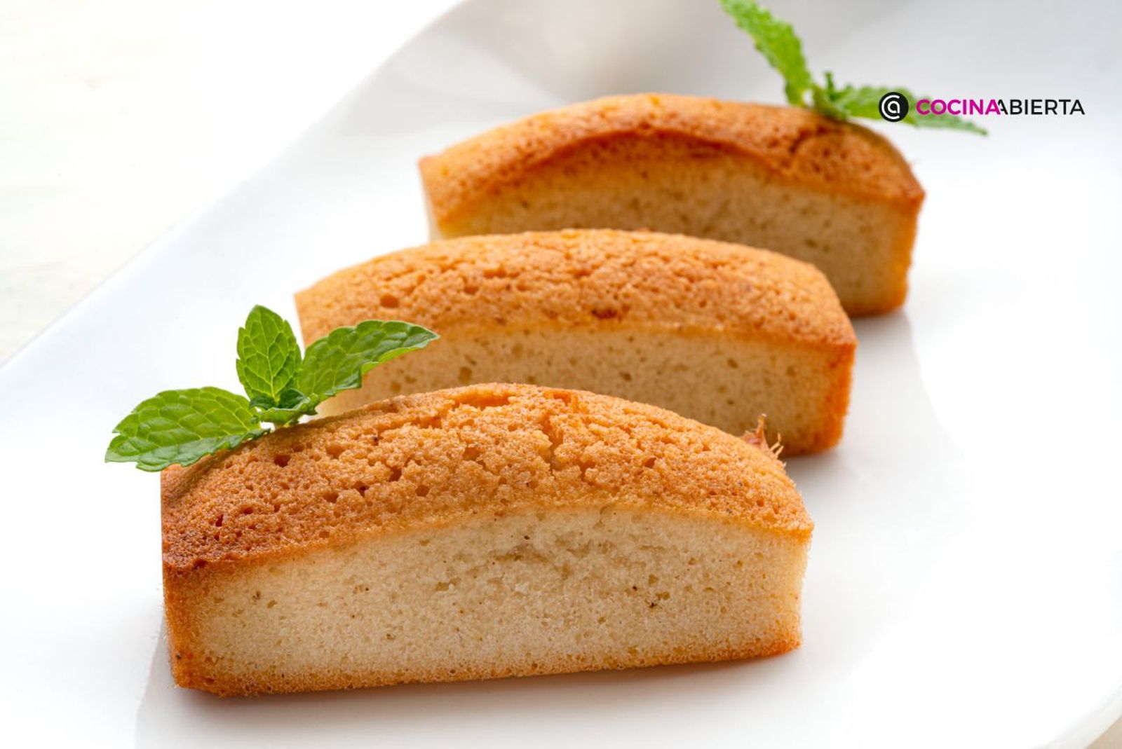 Financiers, el postre francés perfecto para acompañar el café o el té Financiers, el postre francés perfecto para acompañar el café o el té
