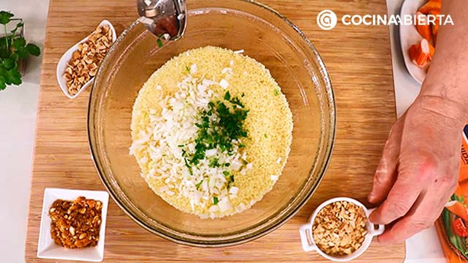 03 receta ensalada de cous cous con palitos de surimi paso 3 03 receta ensalada de cous cous con palitos de surimi paso 3