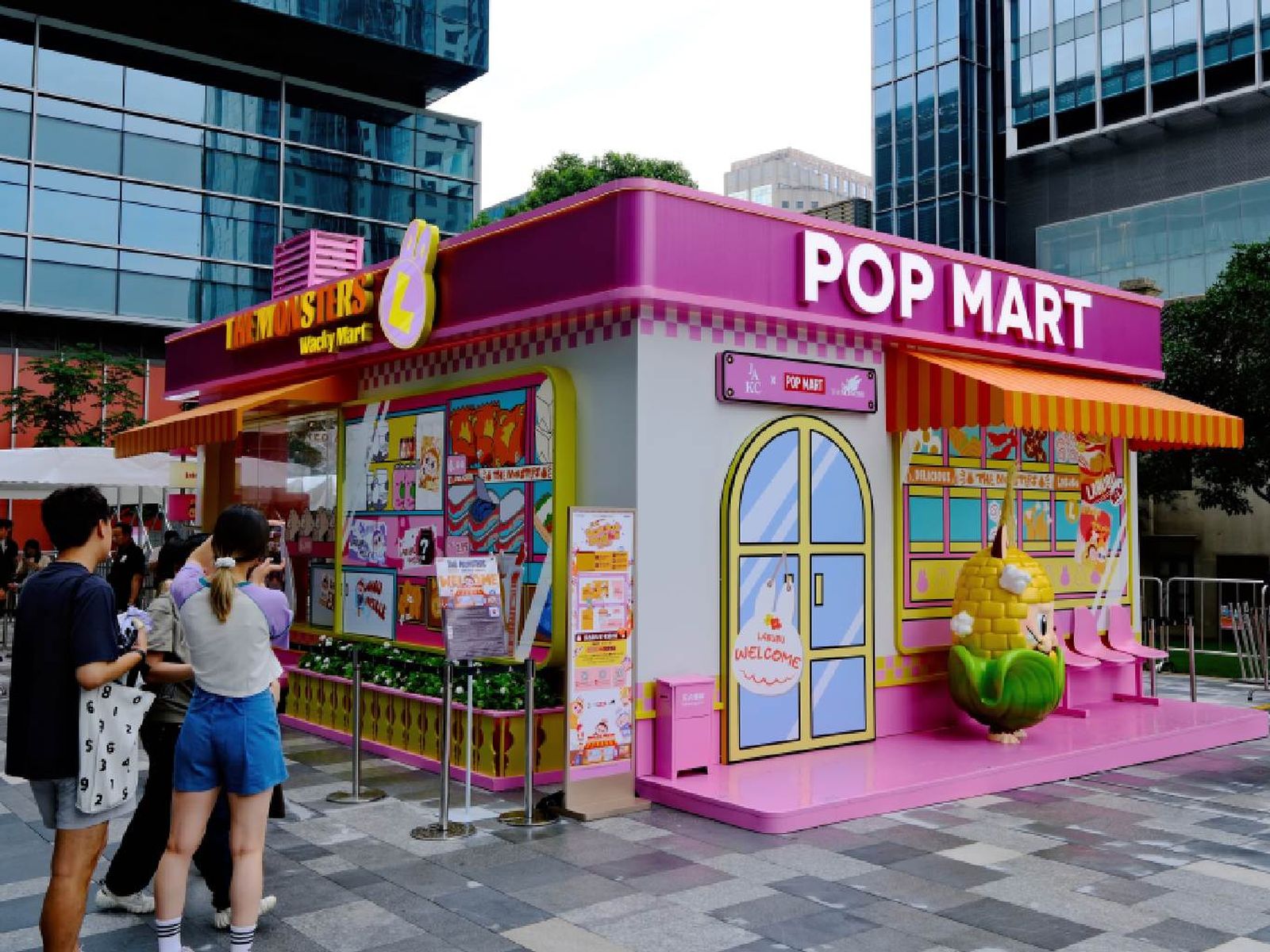 Un local de Pop Mart donde se pueden adquirir figuras de Labubu Un local de Pop Mart donde se pueden adquirir figuras de Labubu
