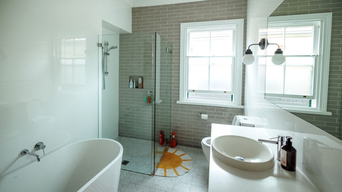 Los productos por la encimera del baño generan ruido visual