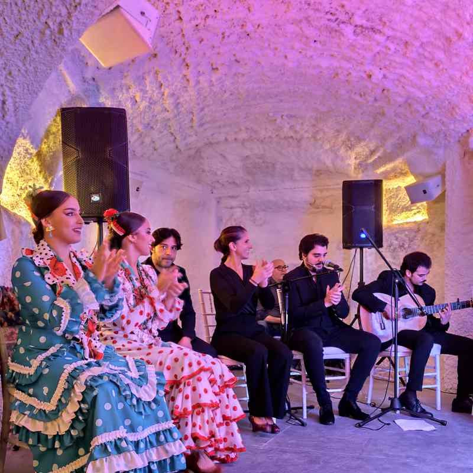 El restaurante de Granada acoge actuaciones flamencas espectaculares