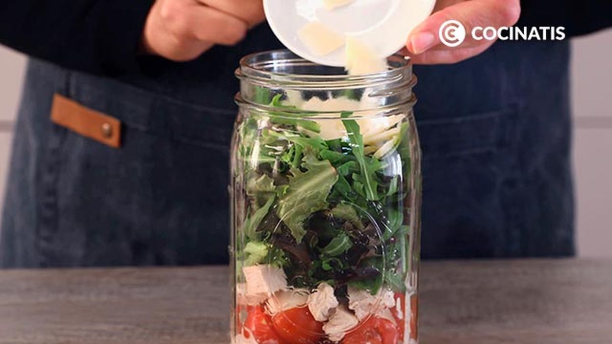 Ensalada césar en tarro   paso 4