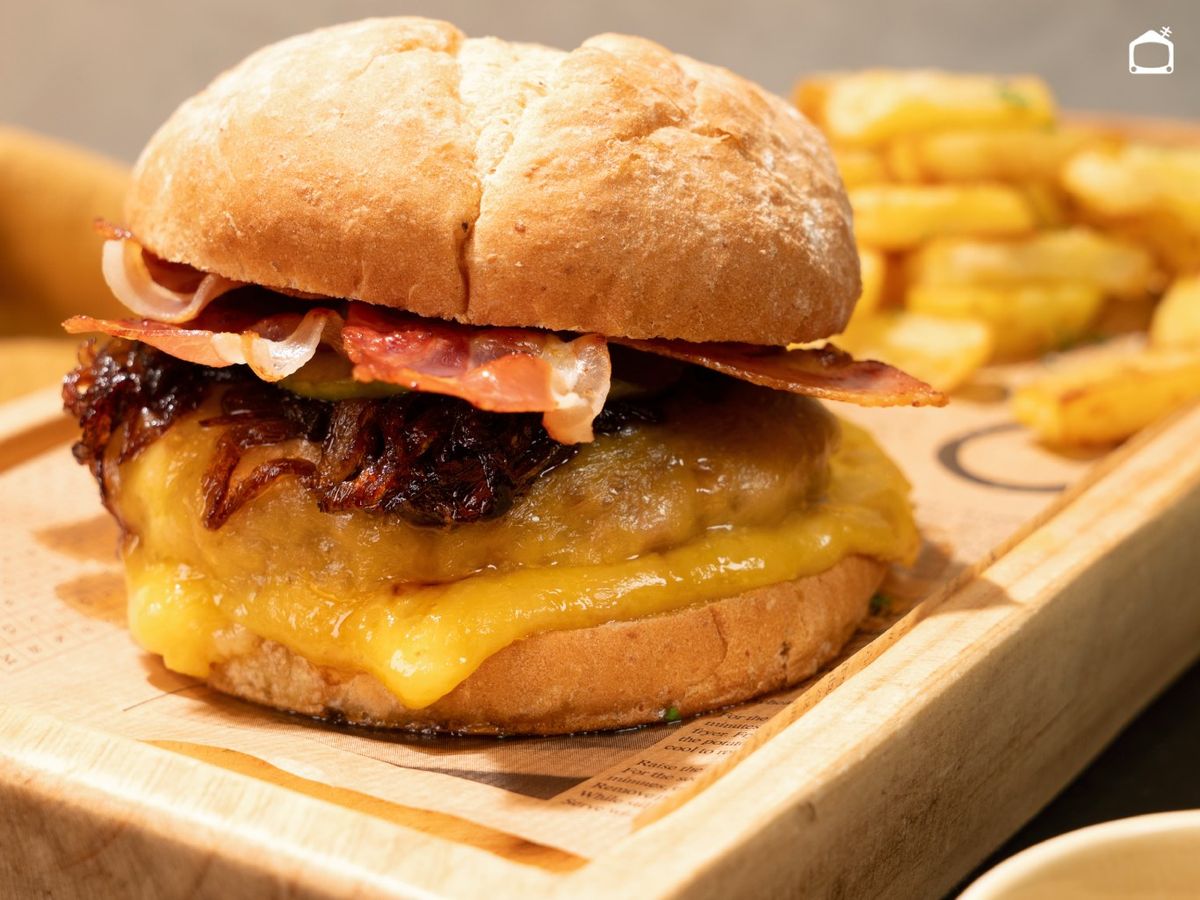 Hamburguesa con manzana y cebolla caramelizada de Joseba Arguiñano