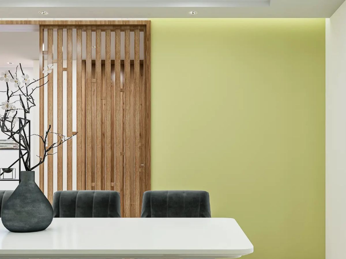 El verde pistacho en comedores minimalistas aporta luminosidad sin perder sobriedad.