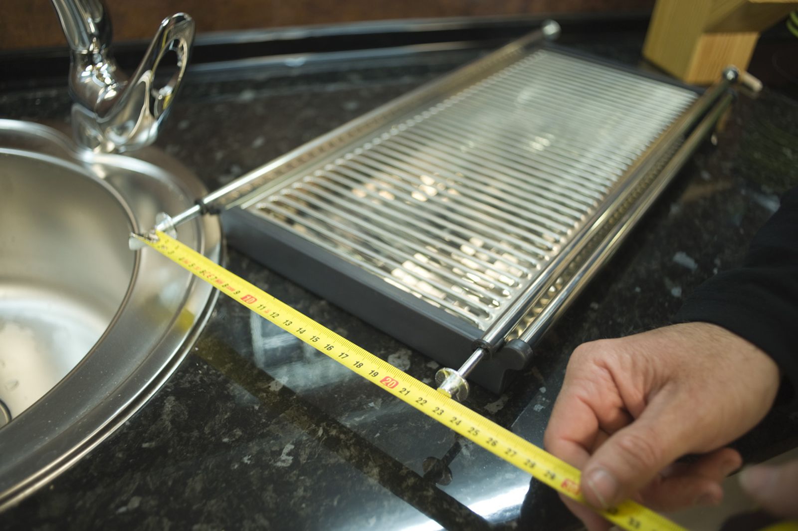 Colocar un escurreplatos paso 3 Colocar un escurreplatos paso 3