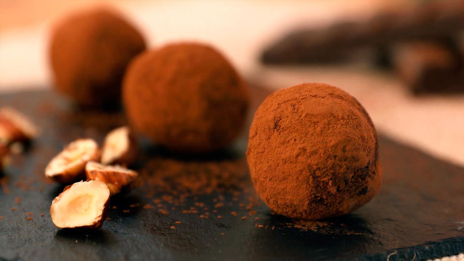 Trufas veganas de cacao y avellanas