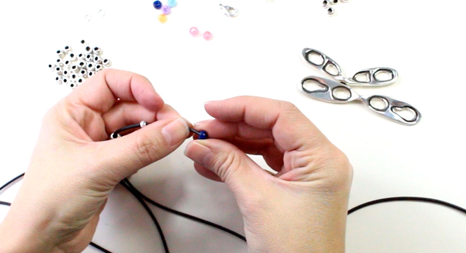 como hacer collar libelula paso2 como hacer collar libelula paso2