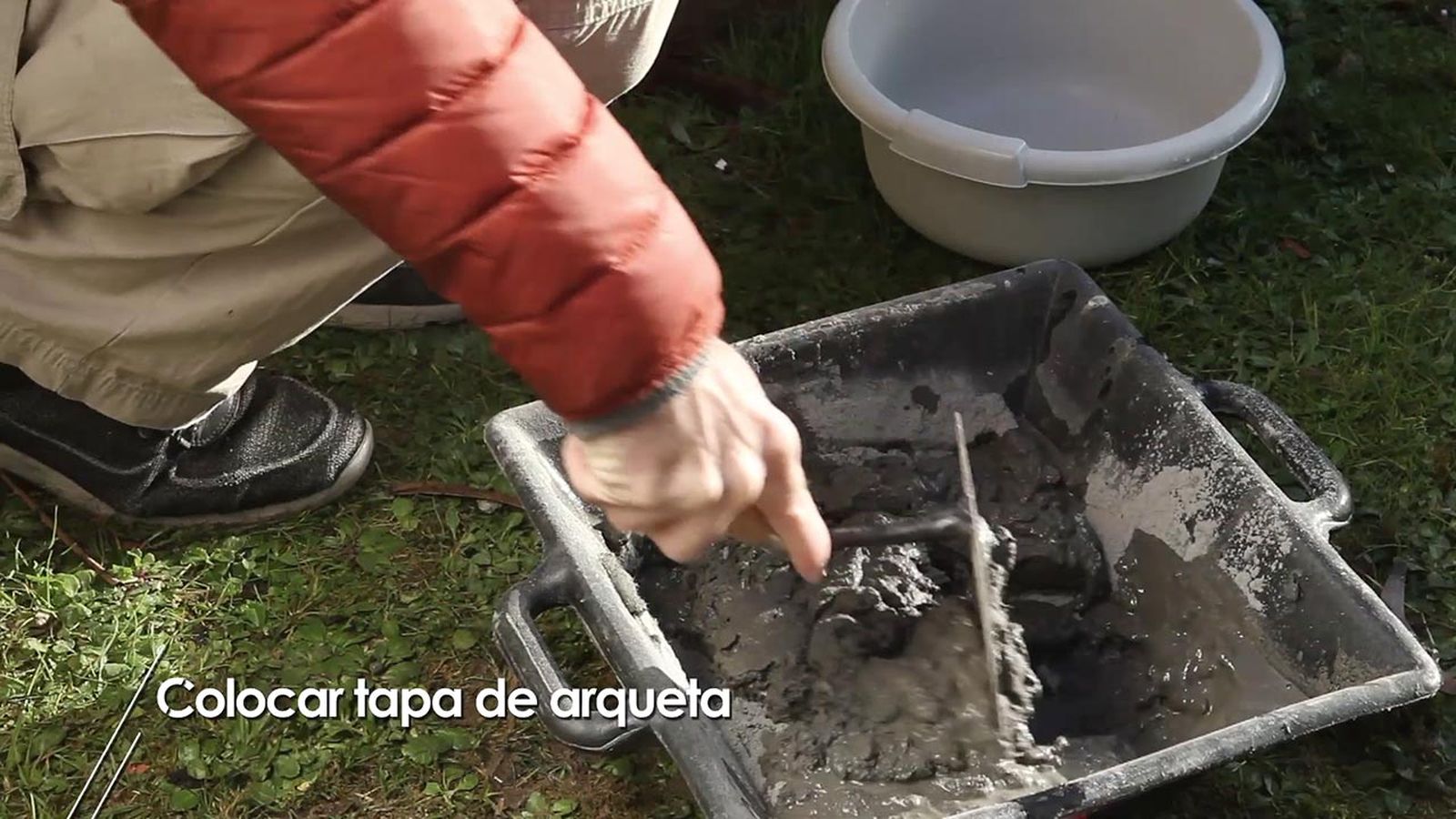 Como colocar una tapa de arqueta paso 4 Como colocar una tapa de arqueta paso 4