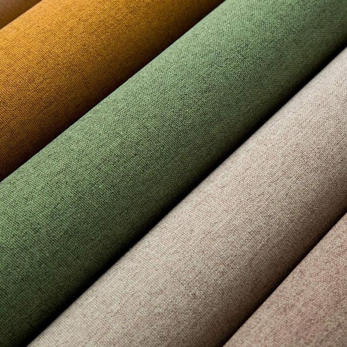 Telas antimanchas lisas.