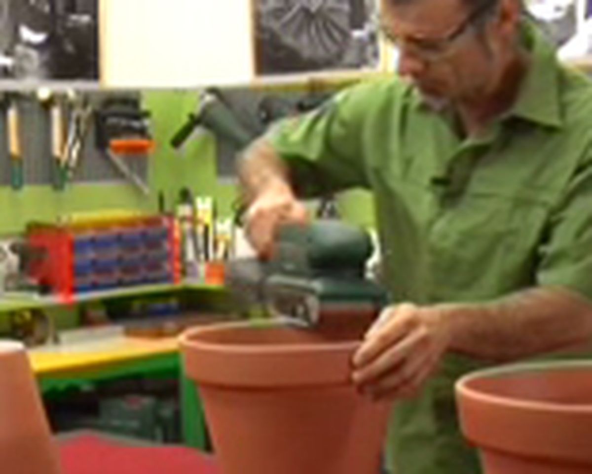 TTAR032_Lámpara con macetas de barro P1