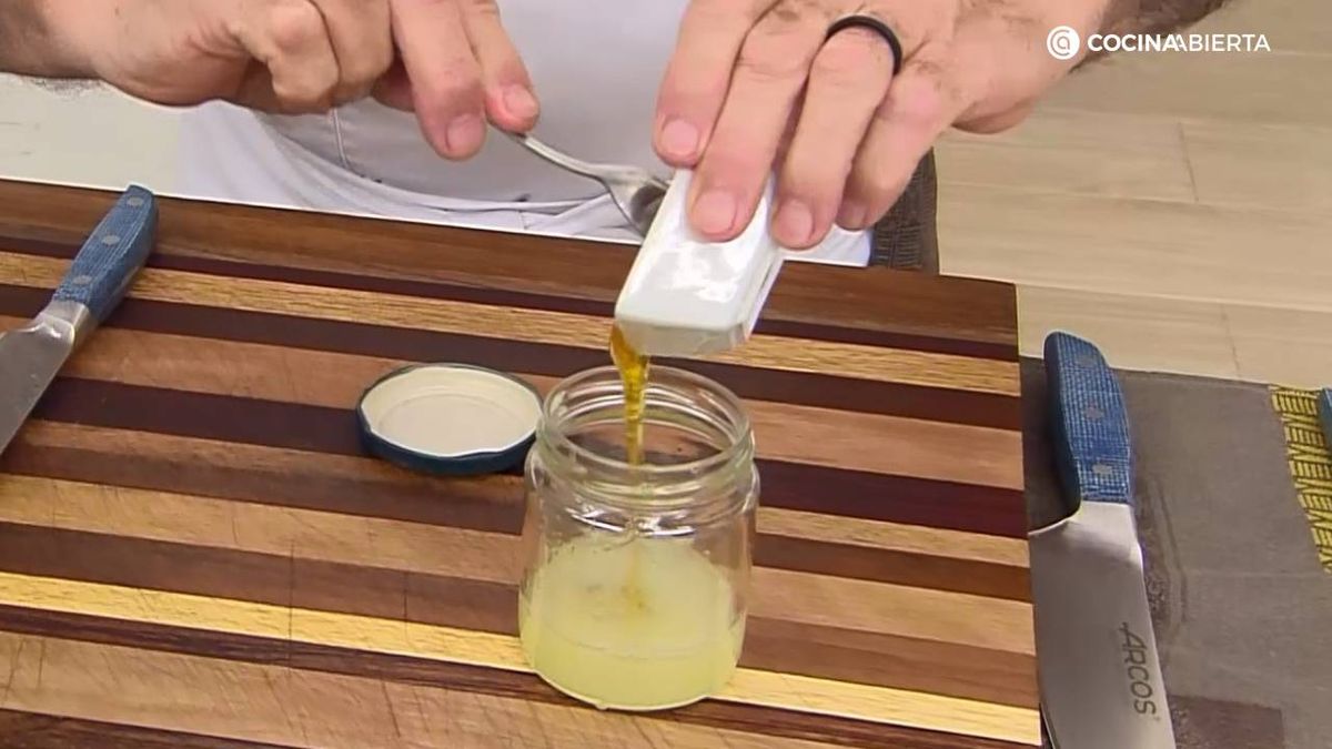 KARL7053 Ensalada de escarola pera y queso fresco paso alino