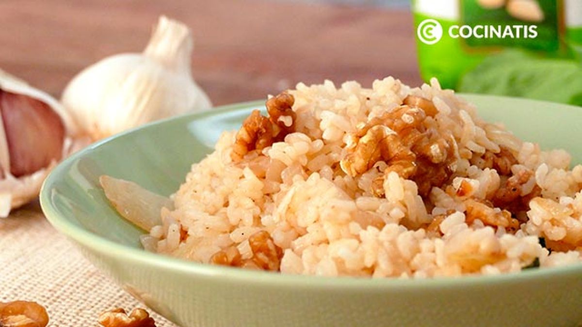 Receta de arroz pilaf con albahaca y nueces  paso 7