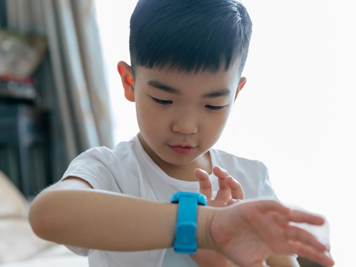 Los relojes infantiles suelen traer correas de silicona que no se pueden separar.