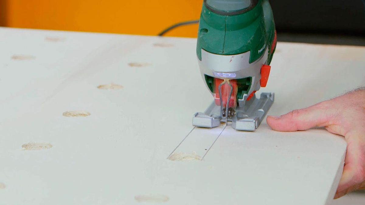 Cómo hacer una cama para una furgoneta camper paso 3