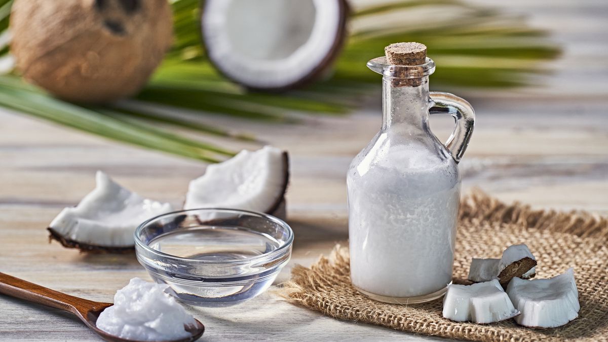 Sin abusar, el aceite de coco es una buena opción
