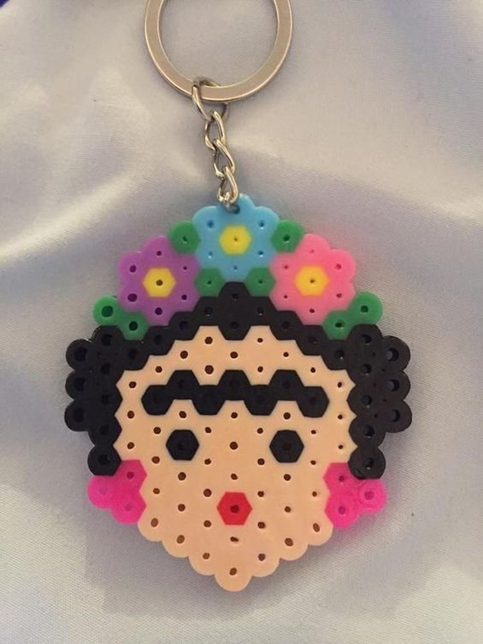 llavero hama beads frida kahlo llavero hama beads frida kahlo