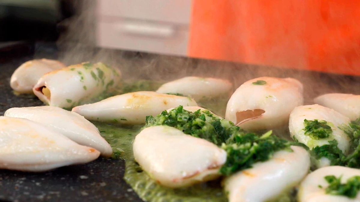 Receta de chipirones a la plancha con ajo y perejil  paso 3