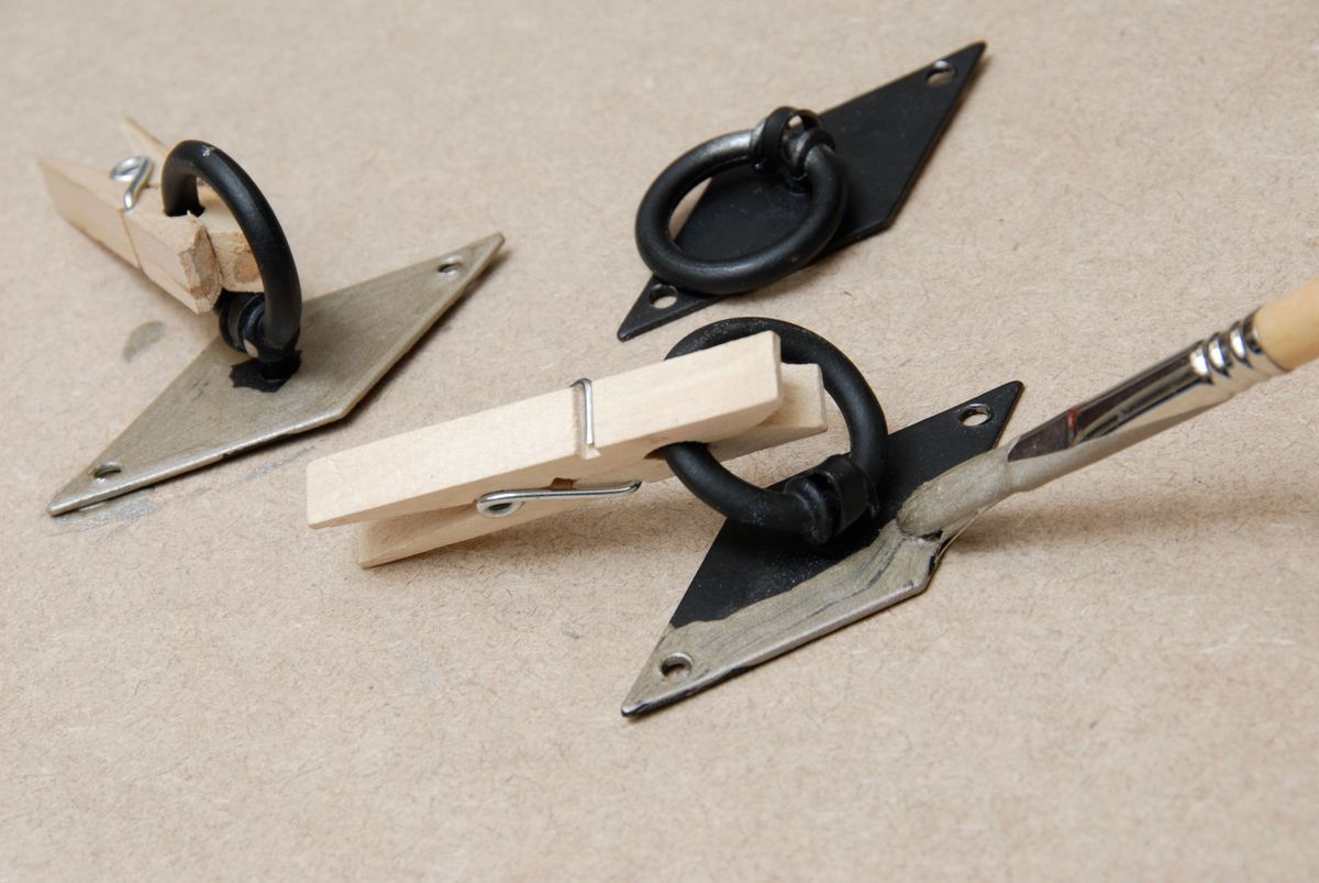 Aparador azul de aspecto envejecido paso 7