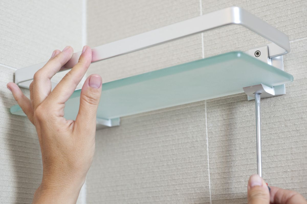 Bricomania 709 Fijar accesorios de bano p9