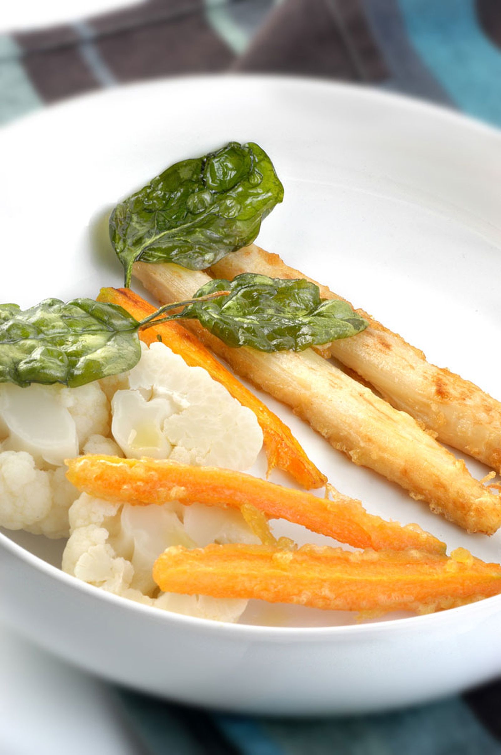 Coliflor con tempura de verduras