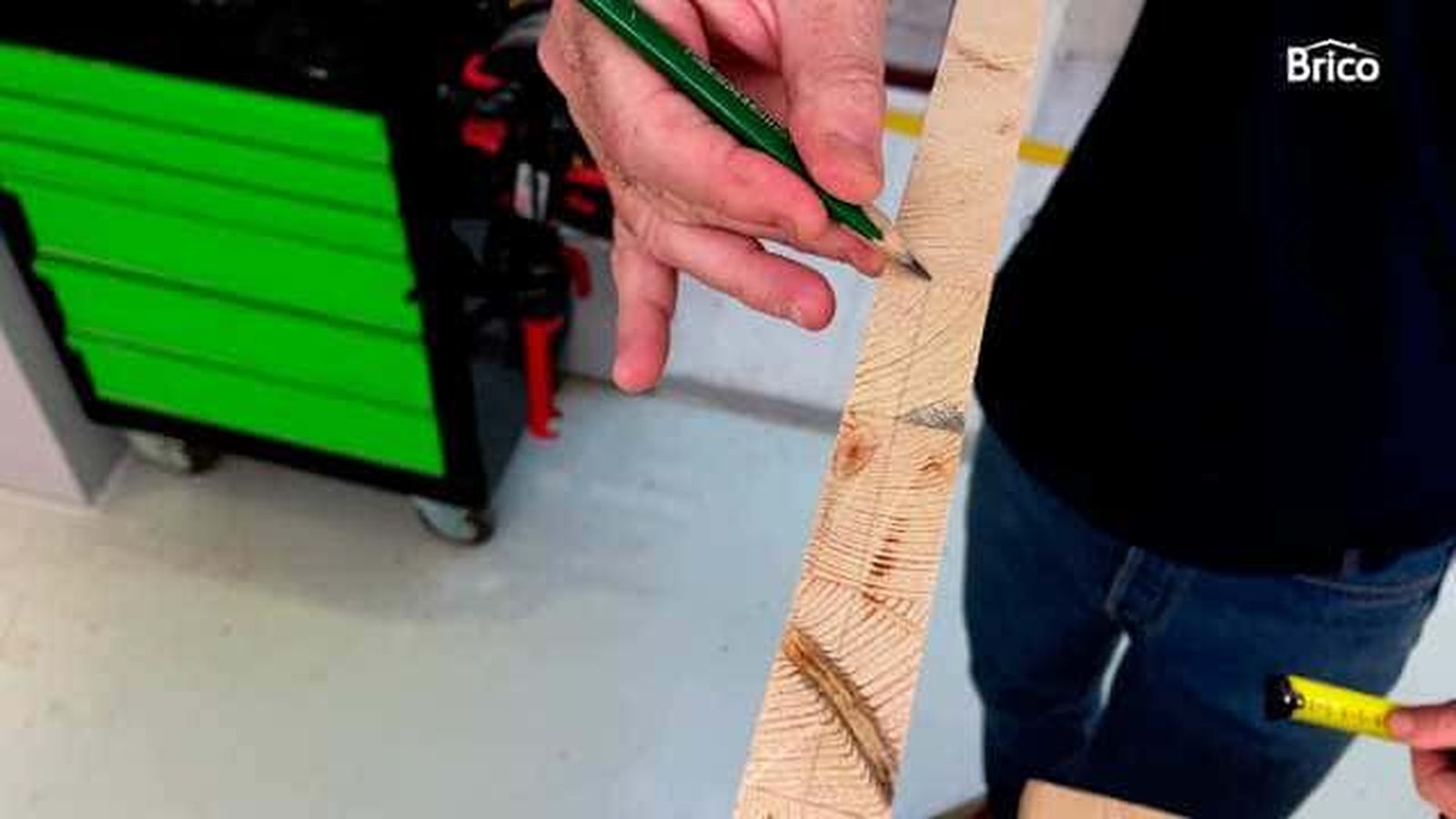 bricomania 59 mesa auxiliar sofa paso 2