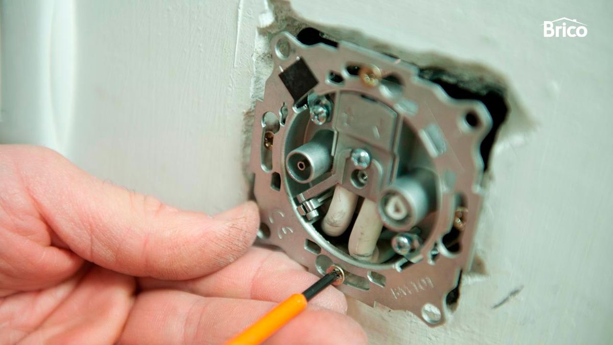 brico 0604 2 toma television paso 5