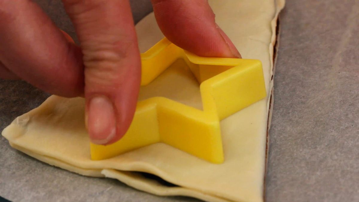 Árbol de Navidad de hojaldre y chocolate   paso 5