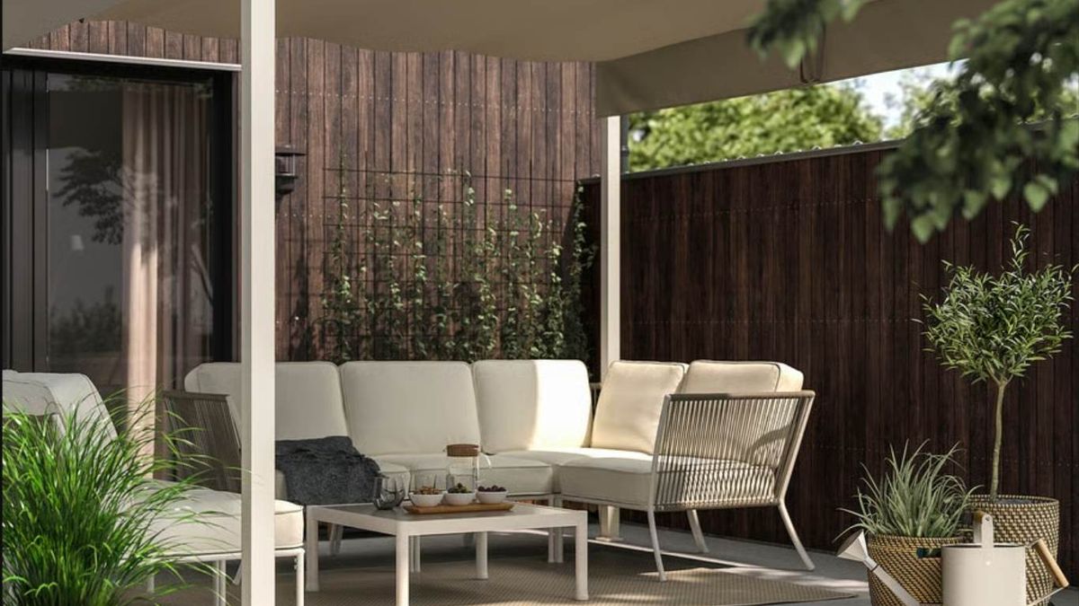 Pérgola Hammarön en el jardín