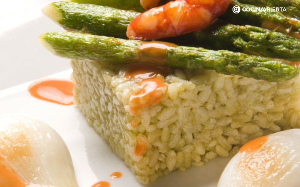 Arroz verde con langostinos, una nutritiva receta de Karlos Arguiñano