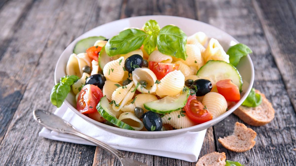 Ensalada de pasta mediterránea