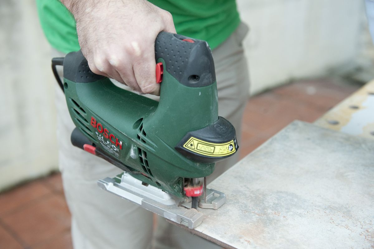 Cómo cortar baldosas y azulejos paso 5