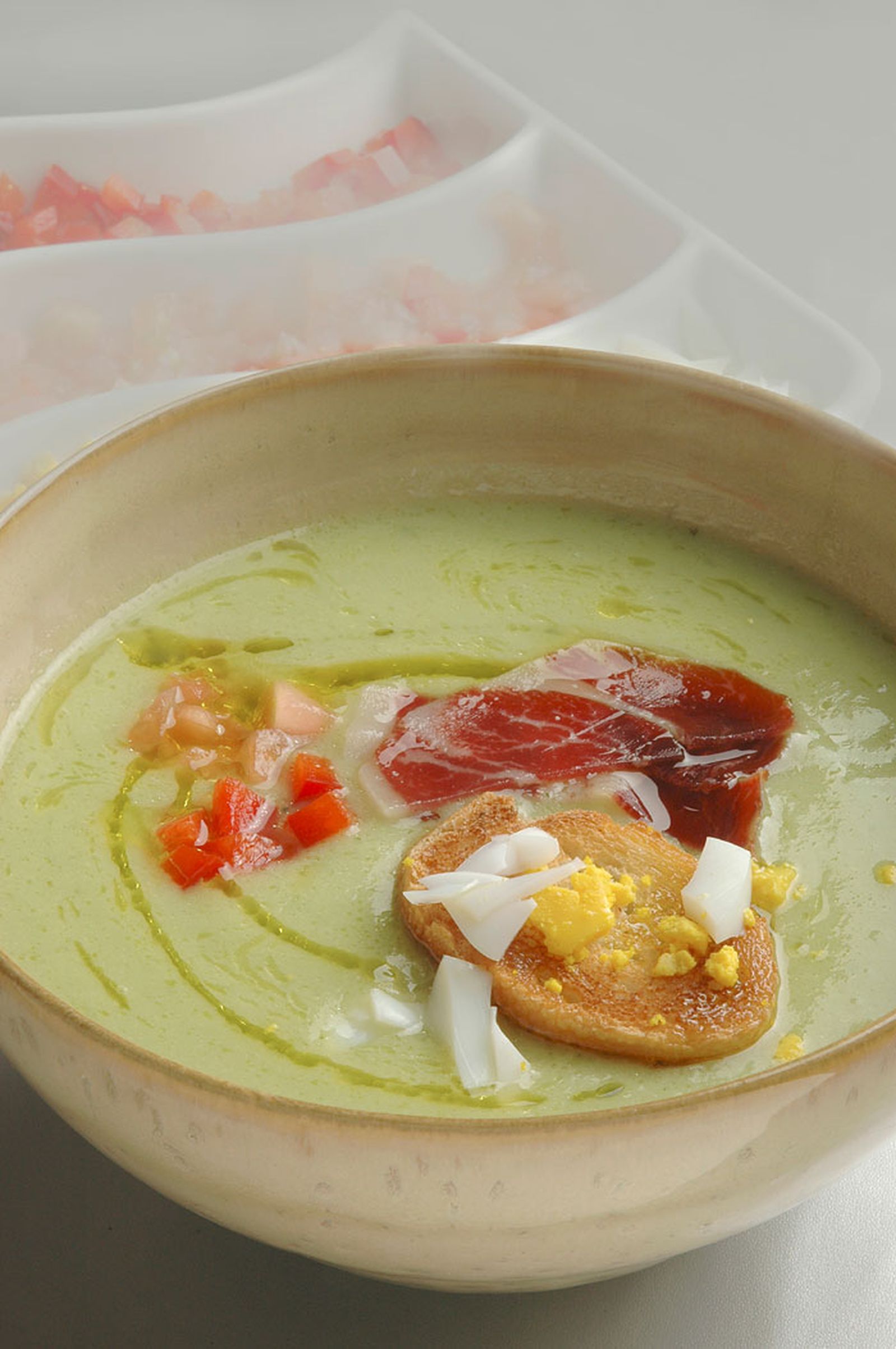 Gazpacho de aguacate Gazpacho de aguacate