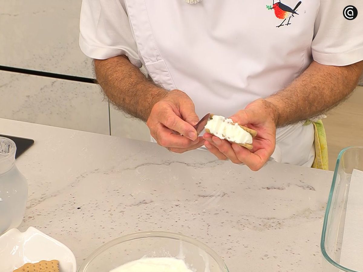 Presiona hasta conseguir la forma de un sándwich