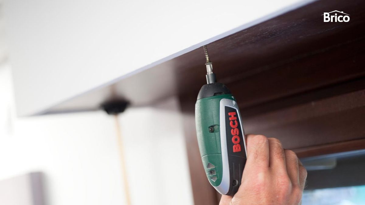 Cambiar la correa de la persiana paso 6