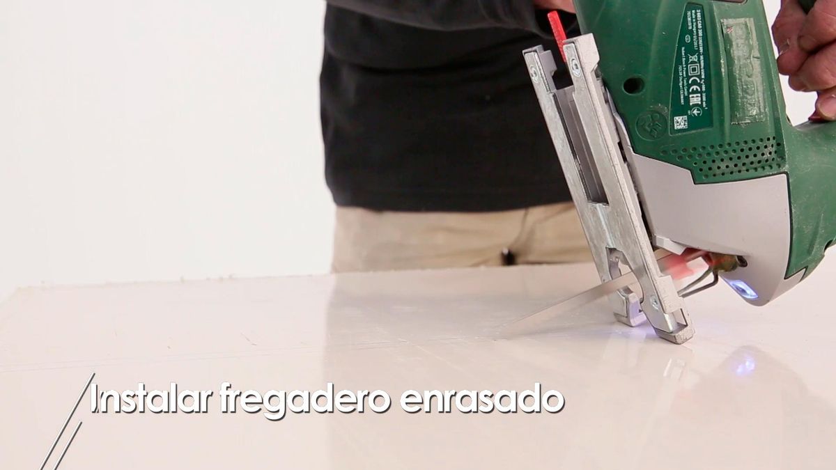 Cómo instalar un fregadero encastrado paso 4