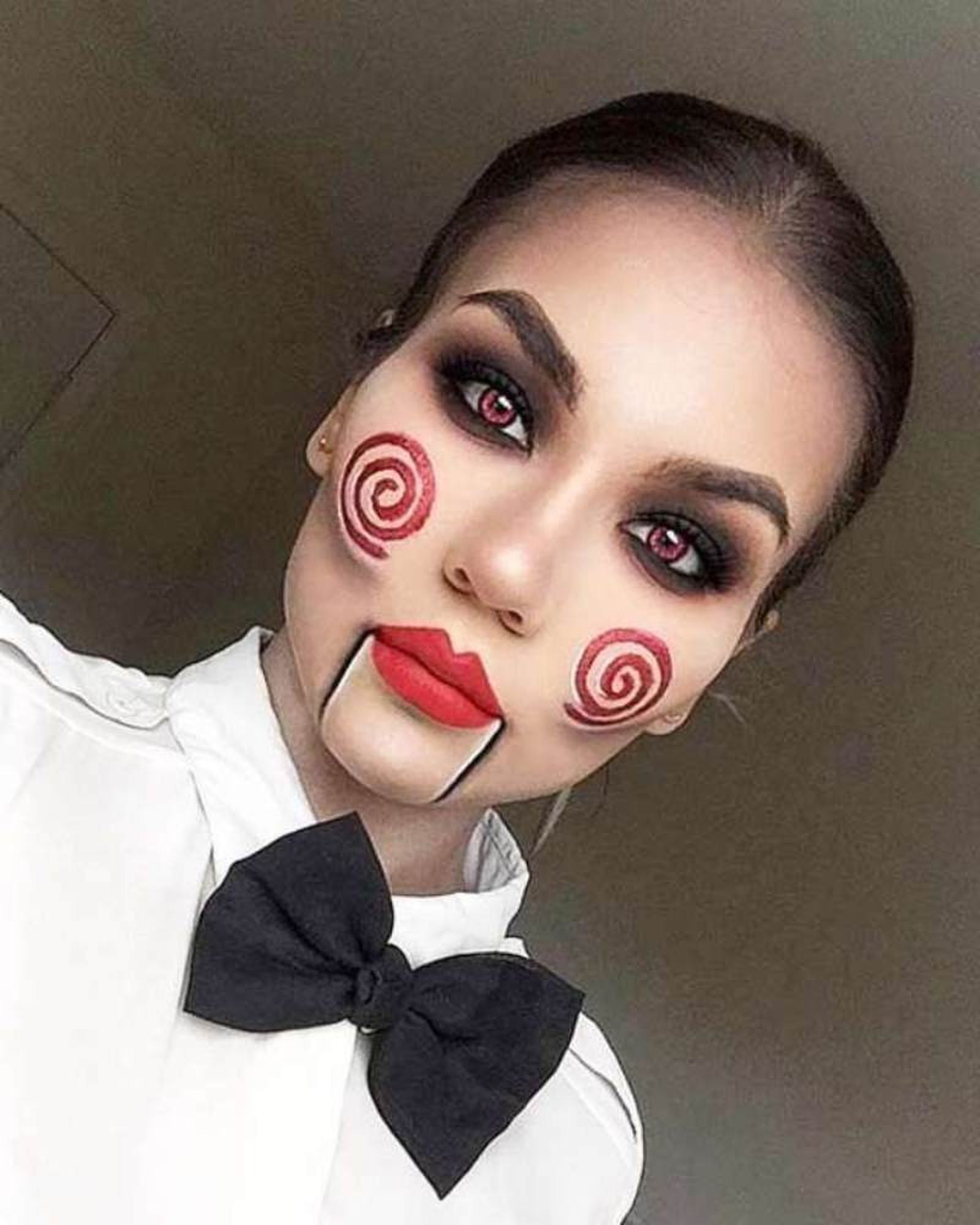Maquillaje de Halloween para mujer de Saw